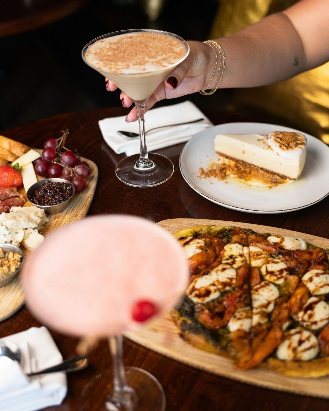 Consider this your sign to treat yourself! A little sweet, a little savory - you deserve it.✨ Doors open at 5pm!